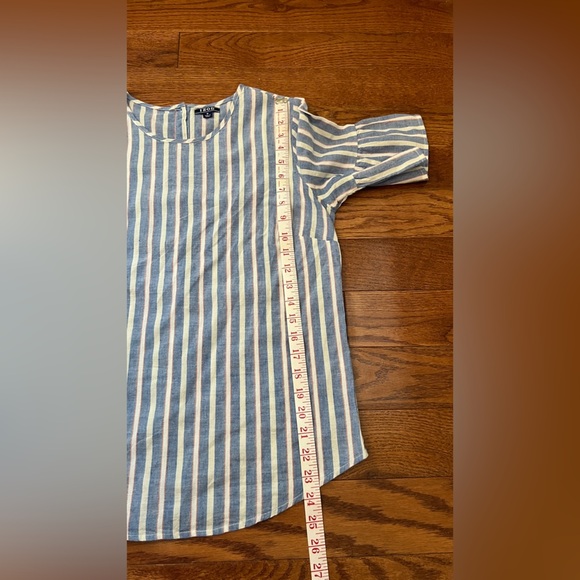 IZOD Linen Blend Striped Ruffle Sleeve Back Button Up Sz M - Picture 8 of 9